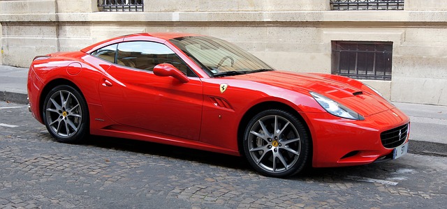 Ferrari, coche de lujo